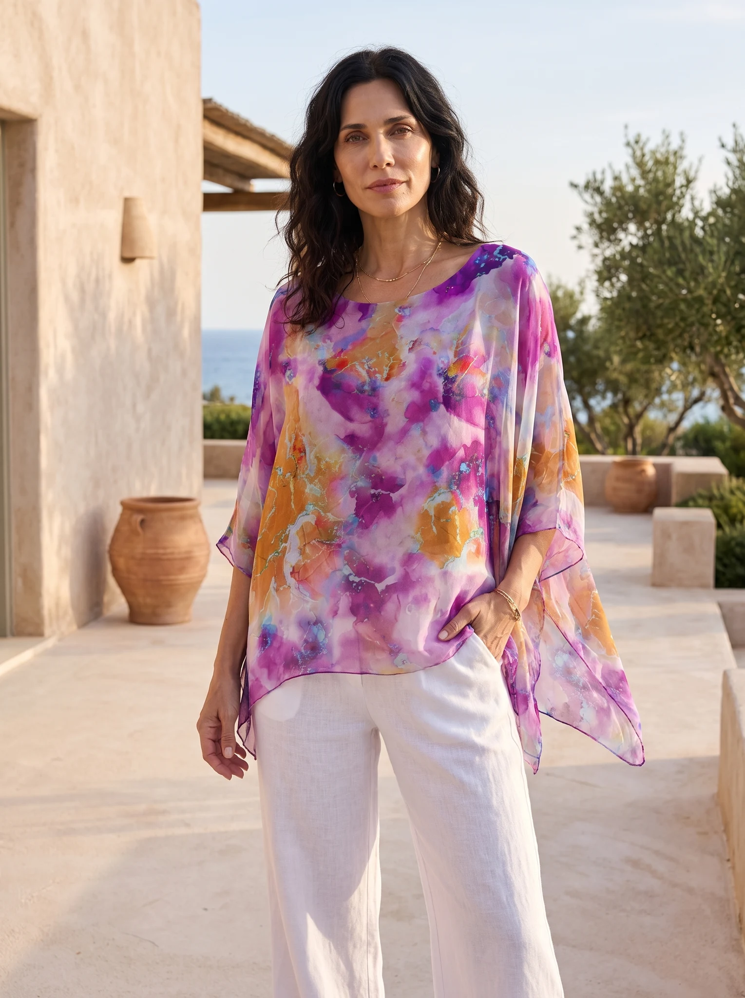 Blusa Iona presentado en modelo (visualización digital)