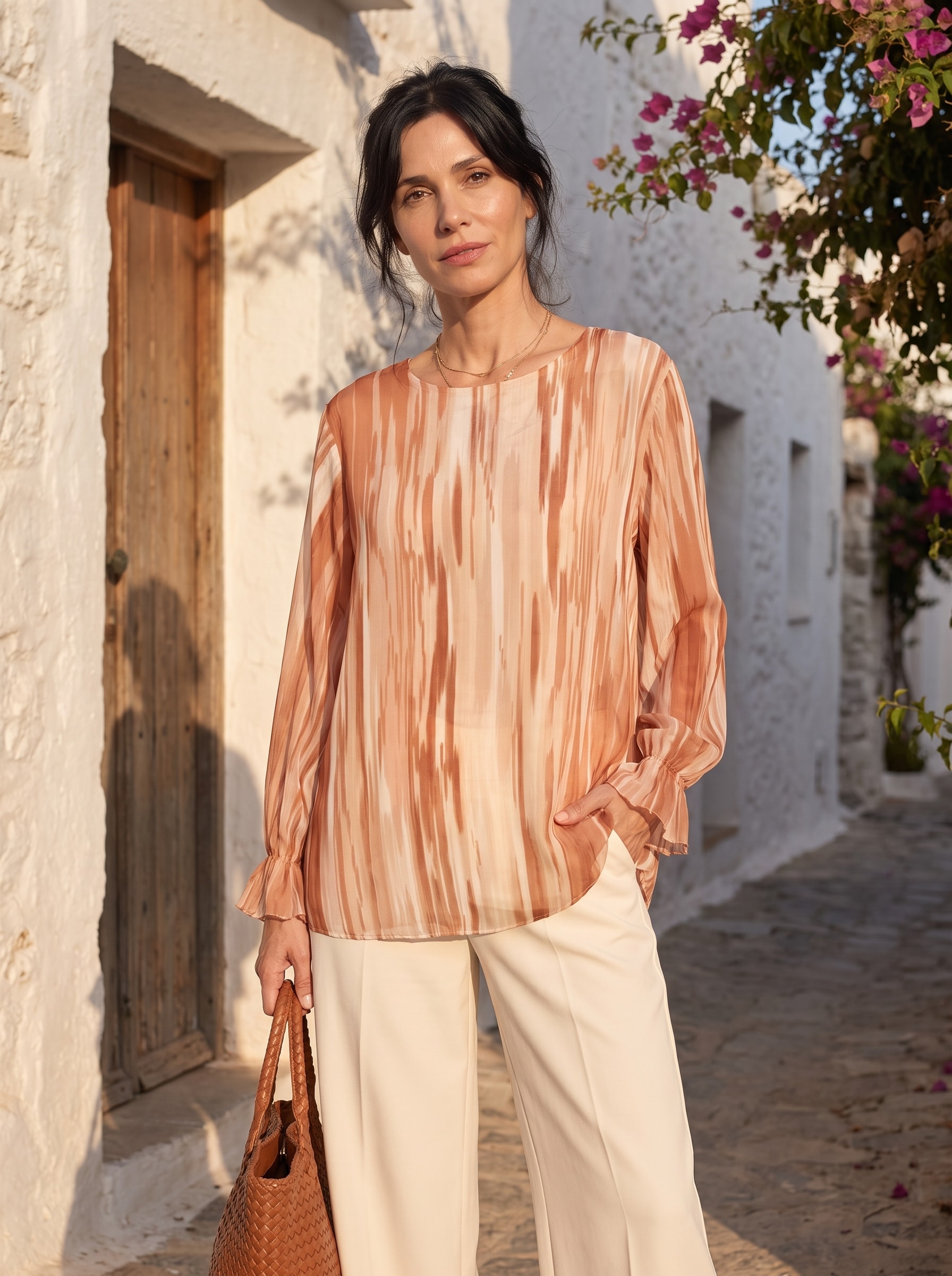 Blusa Kiara presentado en modelo (visualización digital)